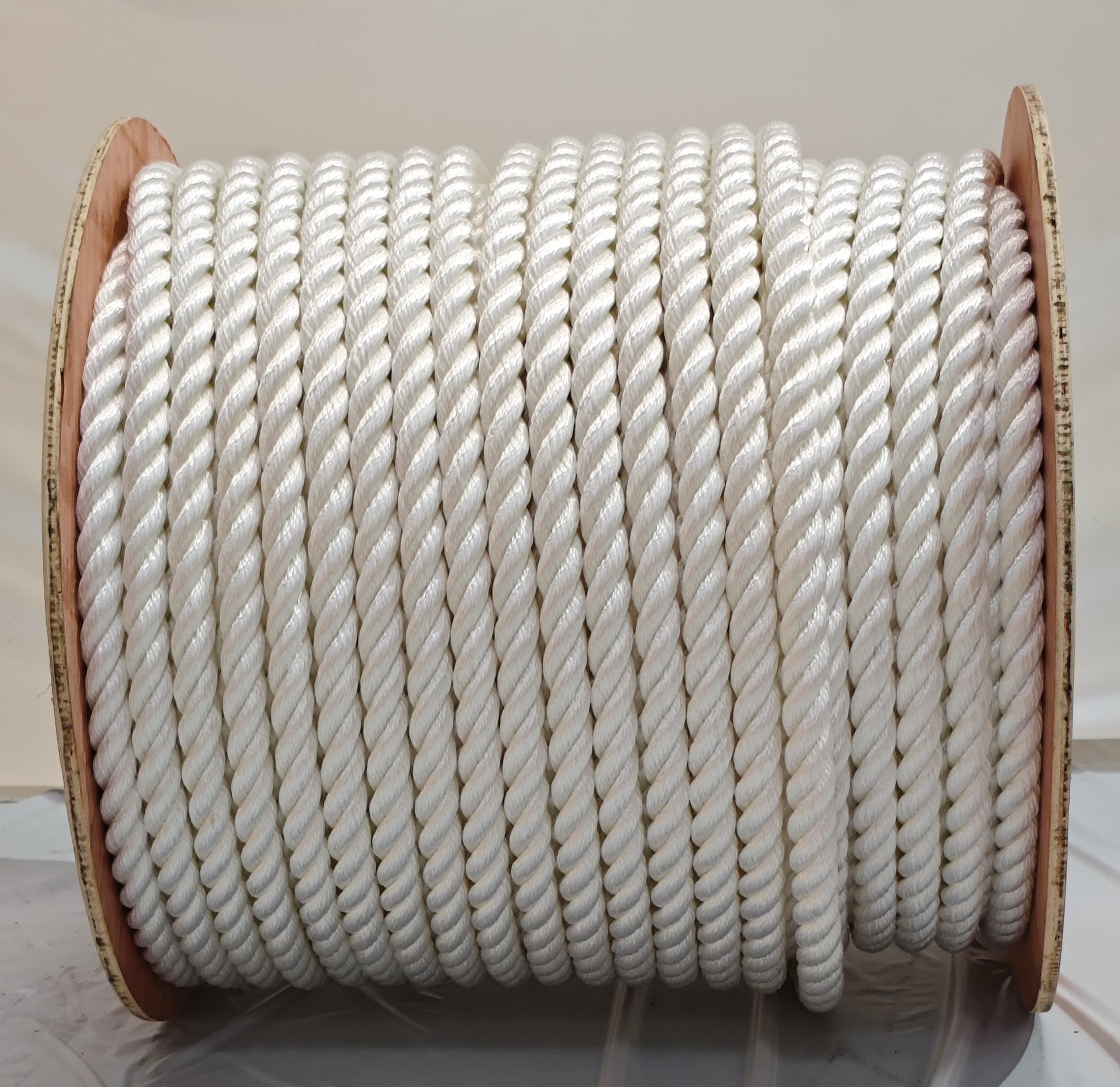 POLYESTER  3 STRAND (Aoxi)